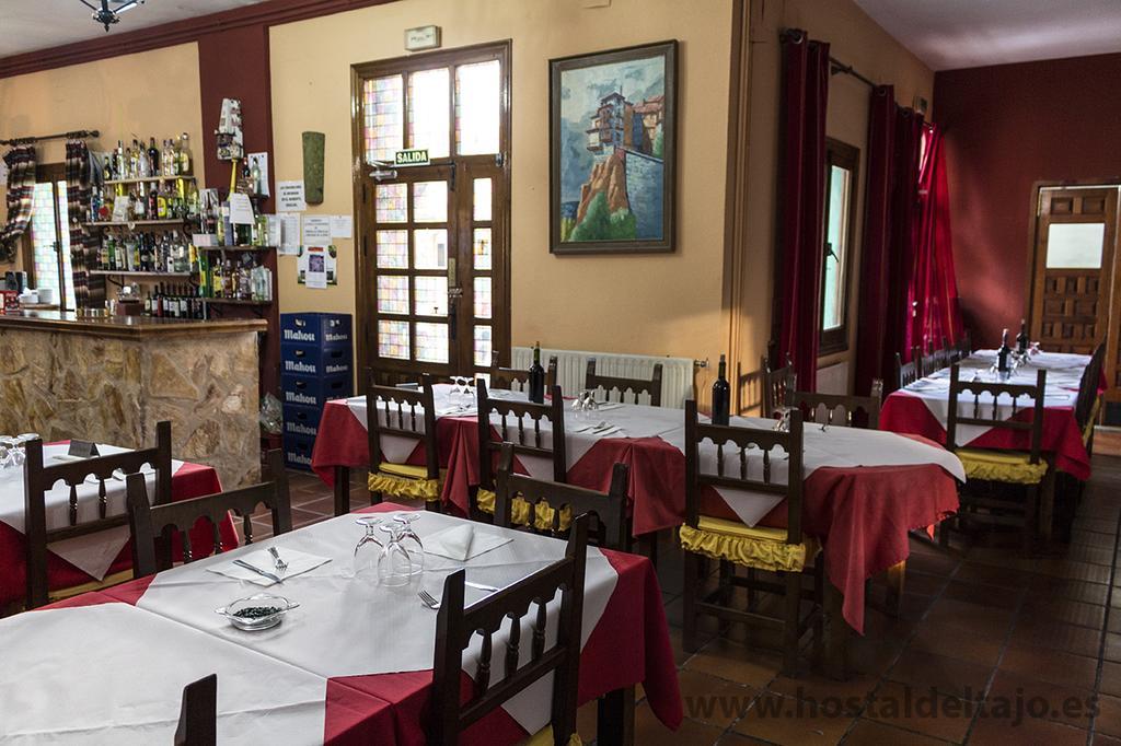 Hostal Del Tajo Peralejos de las Truchas Exterior foto